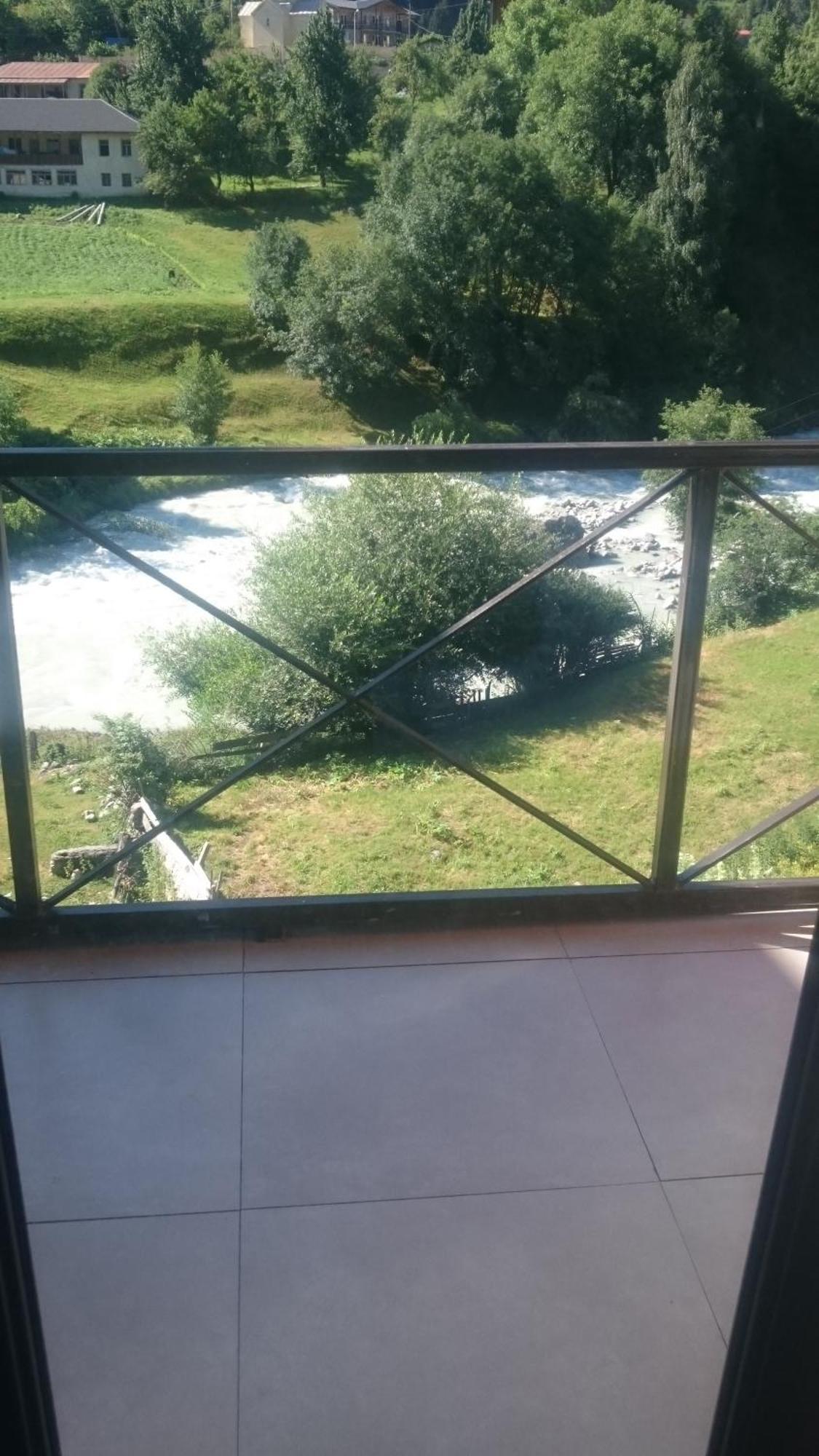 Guest House Mari30 Mestia Chambre photo